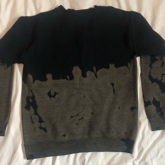 ACDC long sleeve crew neck from FOREVER 21 - Picture 2 of 4